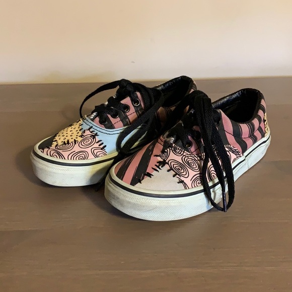 Vans “Nightmare Before Christmas” Skate Shoes - Girl’s Size 12.5 - Picture 2 of 10